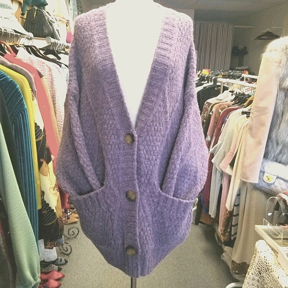 Women oversized cardigan size medium (M~L)